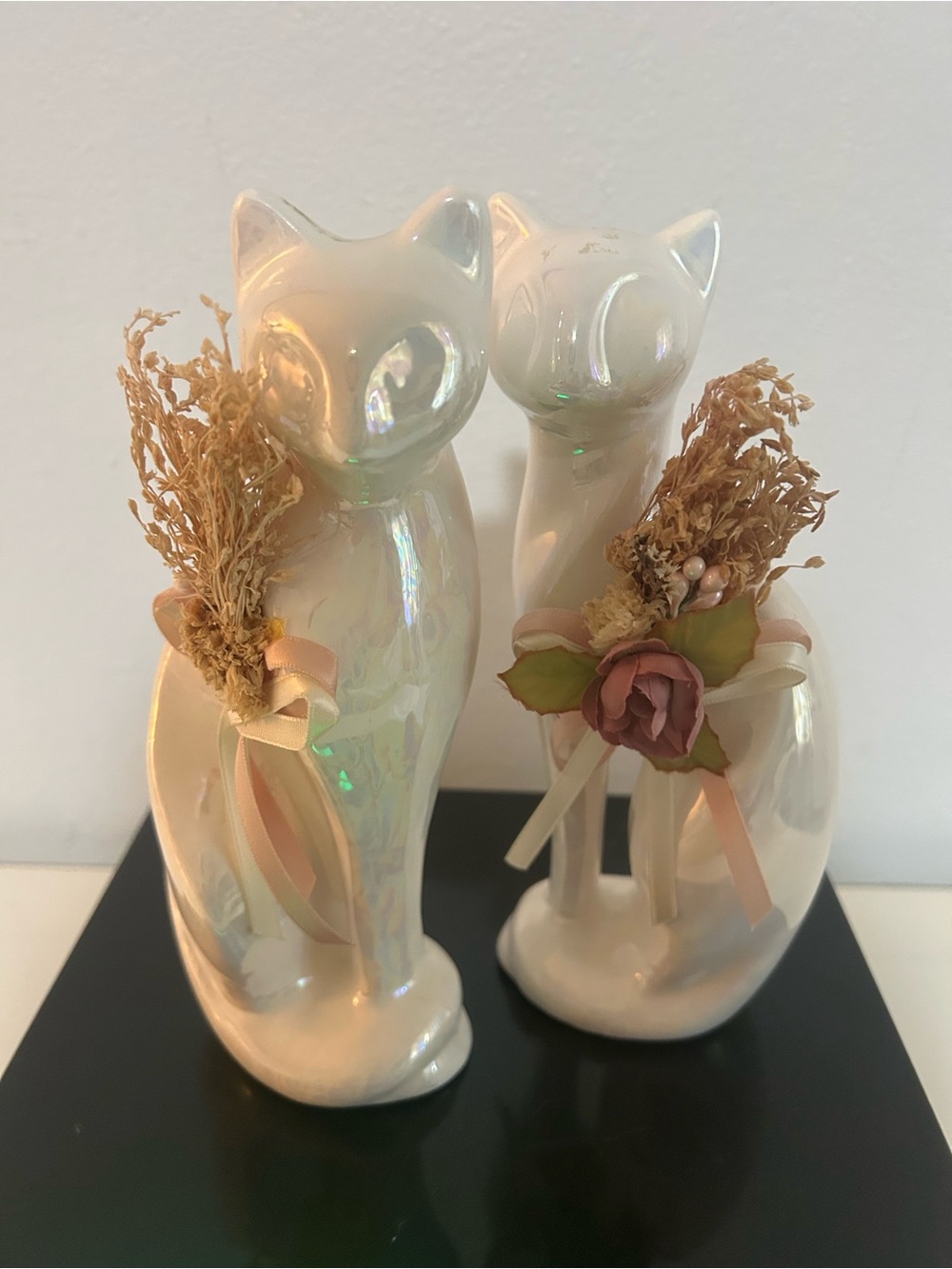 MCM Vtg White Porcelain Rosenthal Netter Siamese Iridescent Cat Figurines Pair